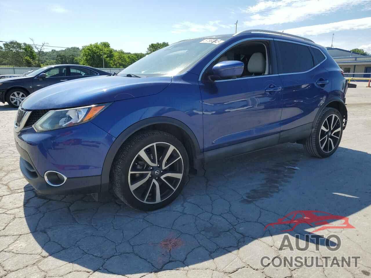 NISSAN ROGUE 2017 - JN1BJ1CR0HW103341