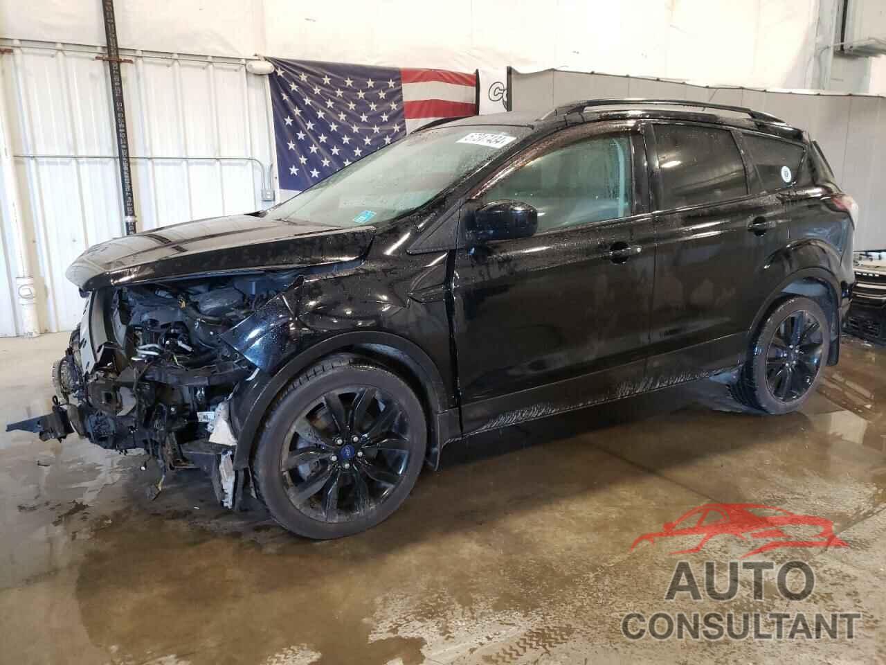 FORD ESCAPE 2017 - 1FMCU9G9XHUD31338