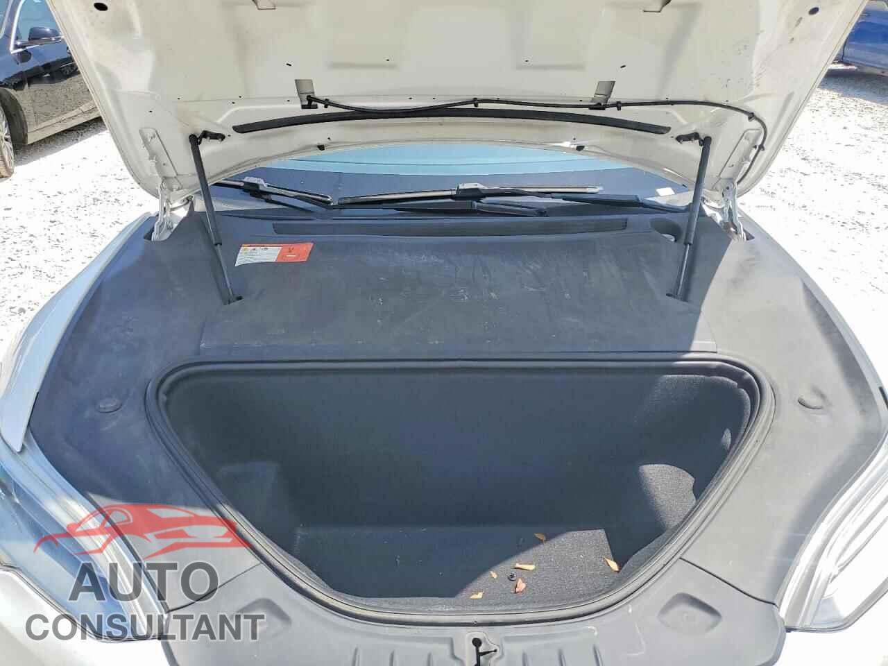 TESLA MODEL S 2017 - 5YJSA1E25HF185942