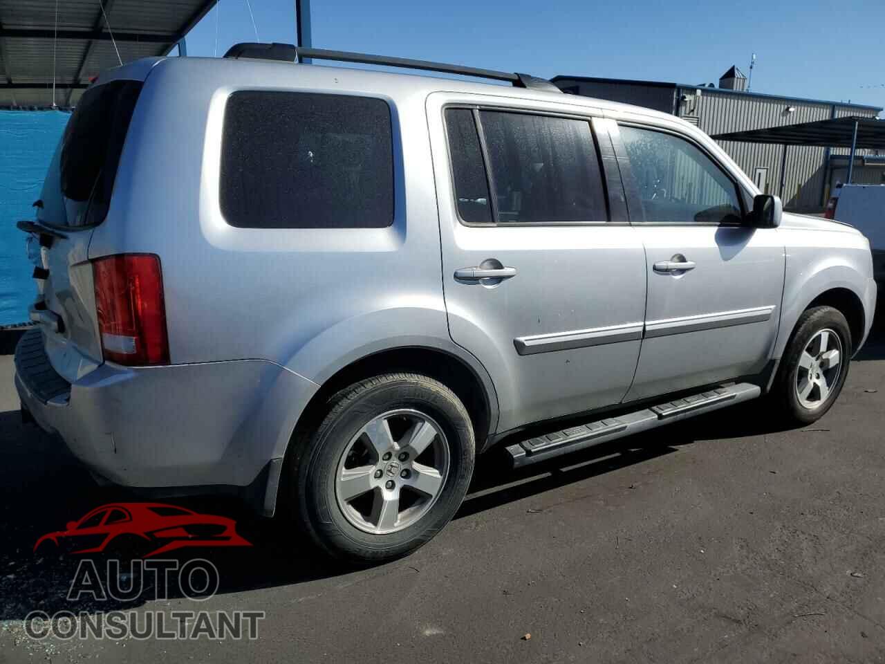 HONDA PILOT 2011 - 5FNYF3H48BB022293