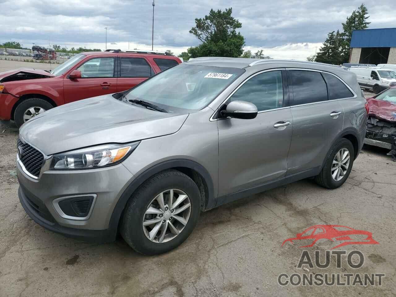KIA SORENTO 2018 - 5XYPG4A56JG387399