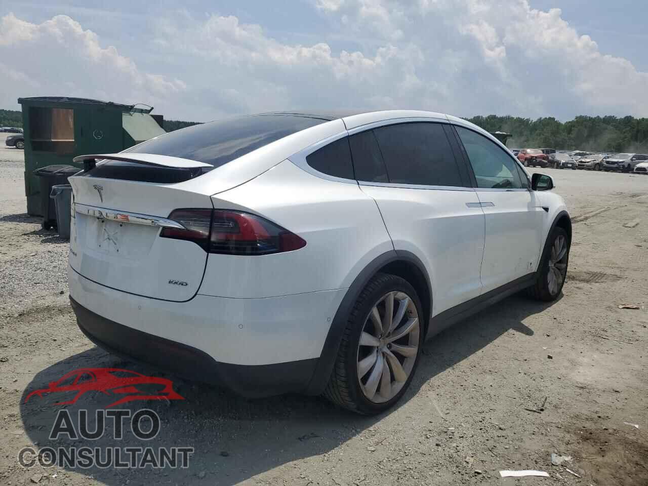TESLA MODEL X 2017 - 5YJXCBE29HF043552