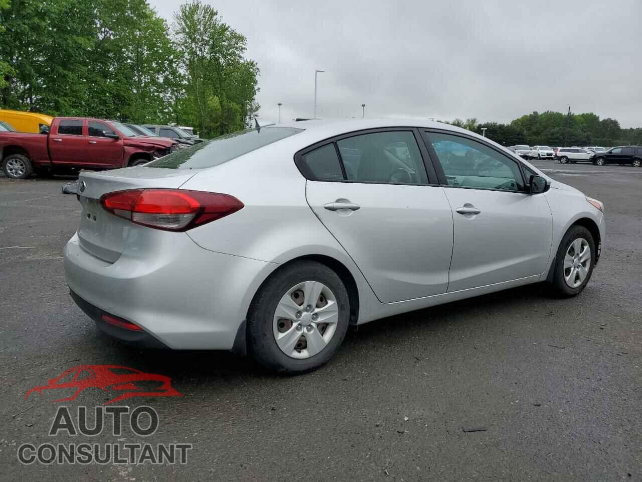 KIA FORTE 2017 - 3KPFK4A73HE055231
