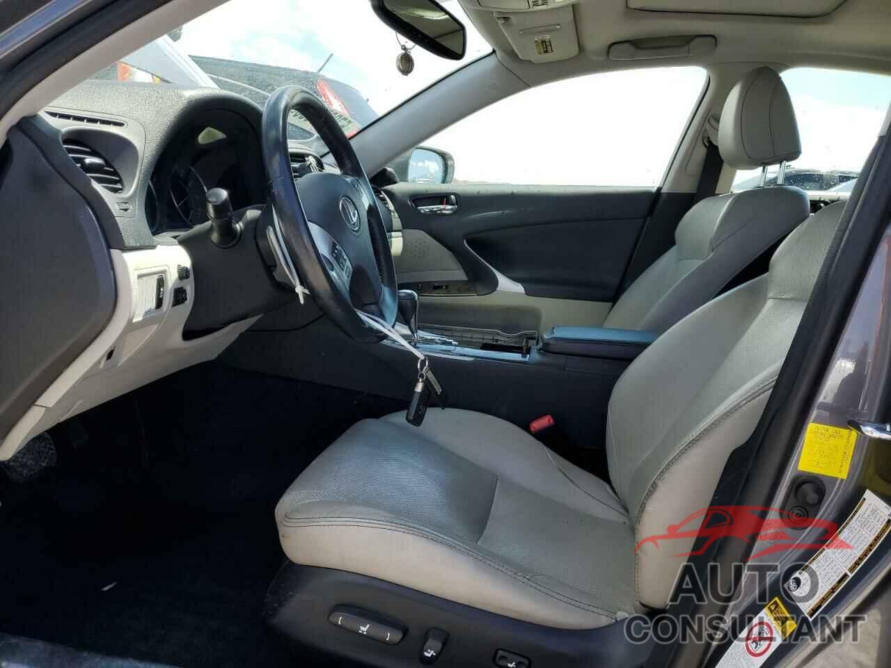 LEXUS IS 2012 - JTHBF5C2XC5165237