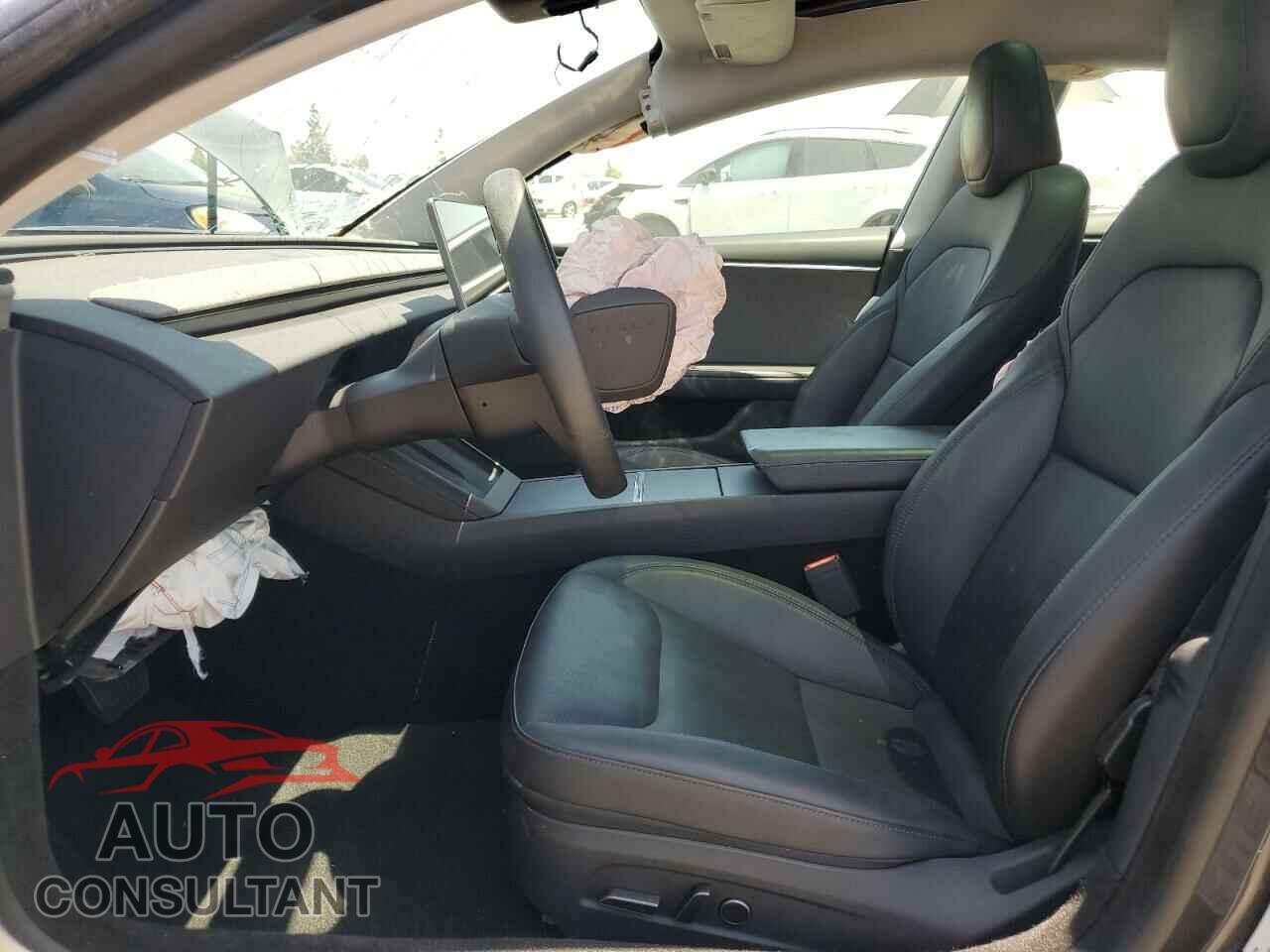 TESLA MODEL 3 2024 - 5YJ3E1EA2RF727628