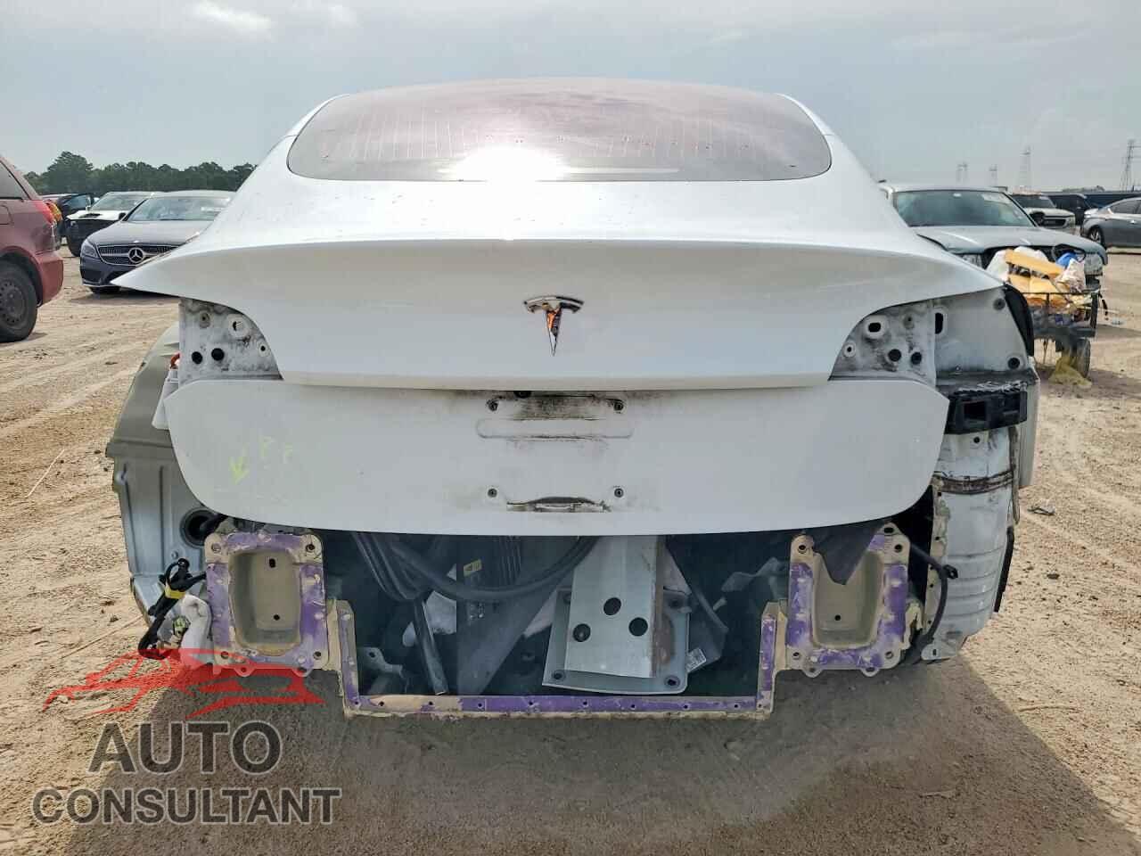TESLA MODEL 3 2018 - 5YJ3E1EA4JF031339