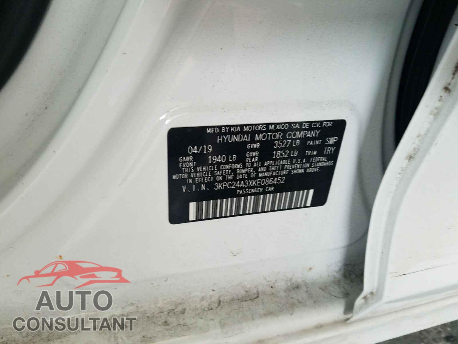HYUNDAI ACCENT 2019 - 3KPC24A3XKE086452