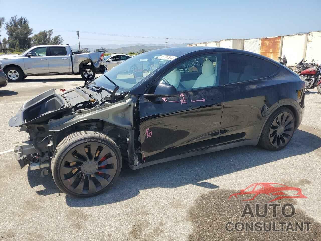 TESLA MODEL Y 2022 - 7SAYGDEF5NF405981