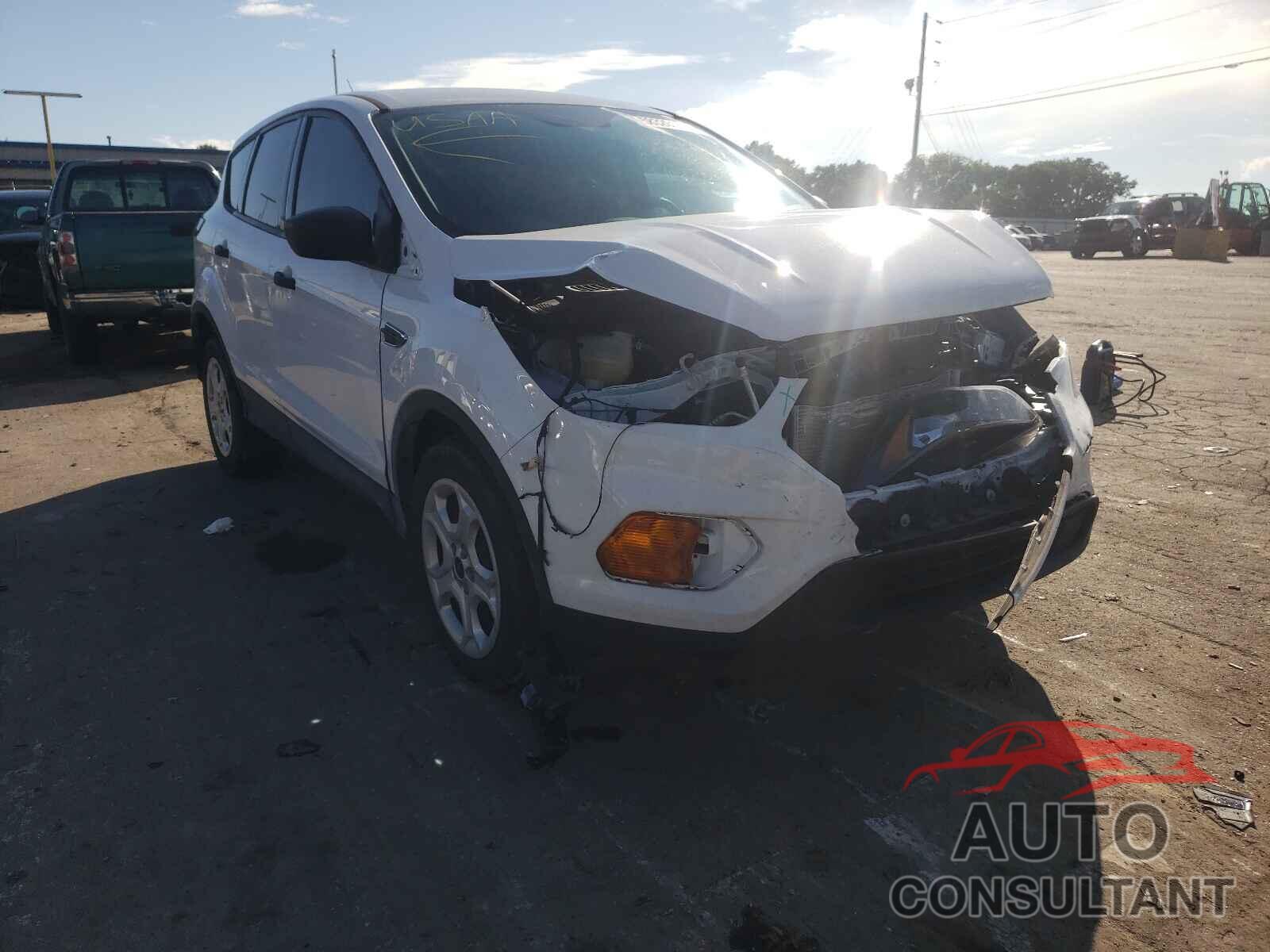 FORD ESCAPE 2019 - 1FMCU0F70KUA10752