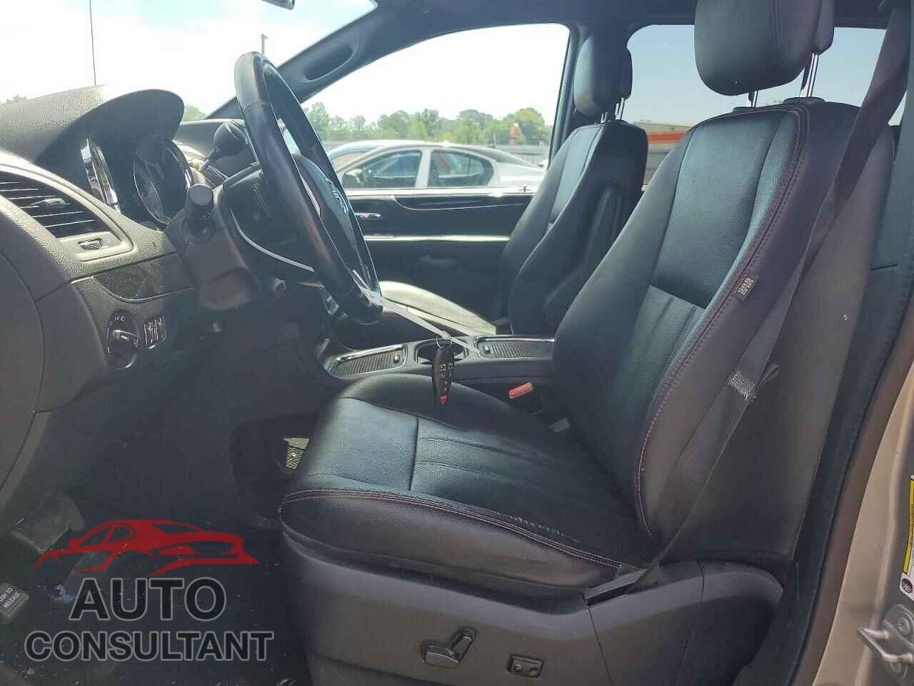 DODGE CARAVAN 2018 - 2C4RDGEG6JR221636