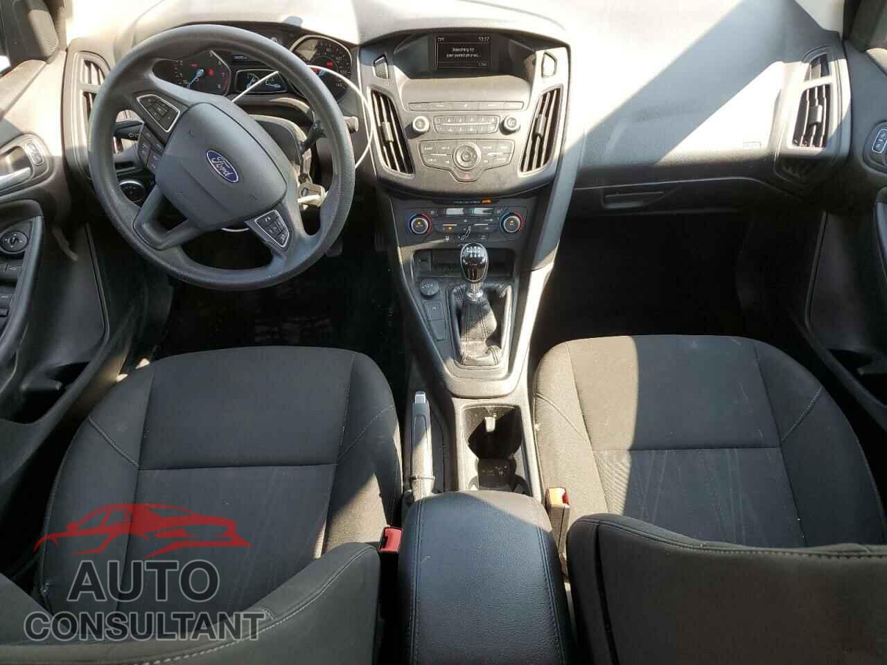 FORD FOCUS 2018 - 1FADP3FE8JL211342