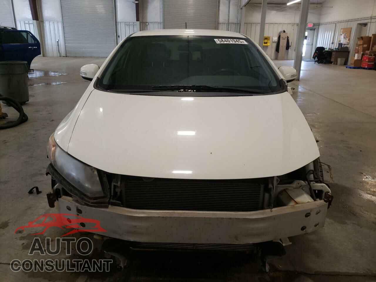 HONDA CIVIC 2012 - JHMFB4F24CS008601