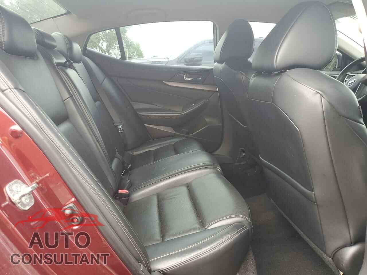 NISSAN MAXIMA 2016 - 1N4AA6AP8GC432995