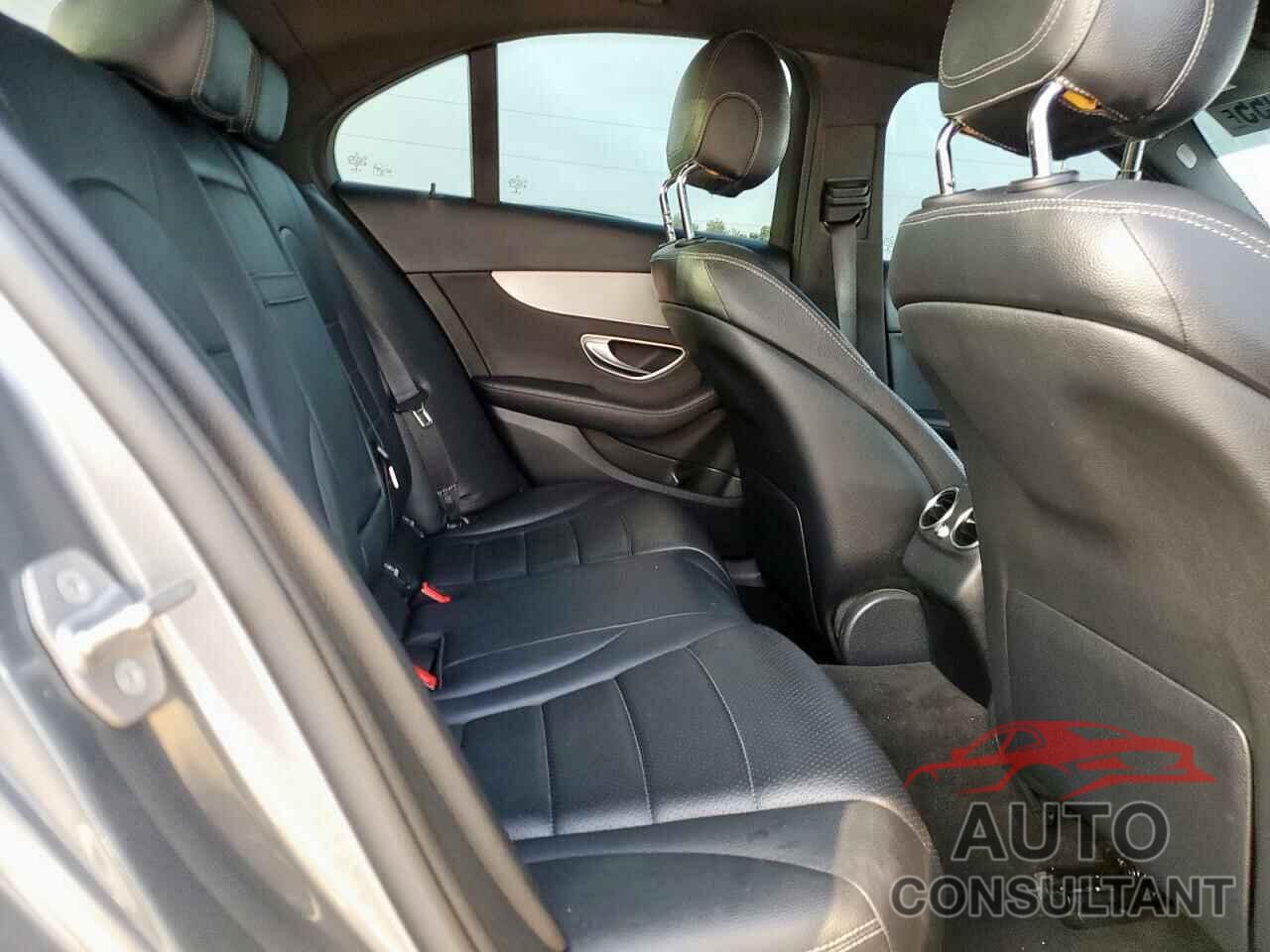 MERCEDES-BENZ C-CLASS 2018 - 55SWF4JB7JU263457