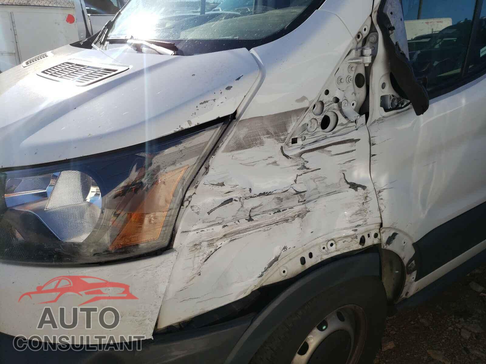 FORD TRANSIT CO 2017 - 1FTYR3XM8HKA84099