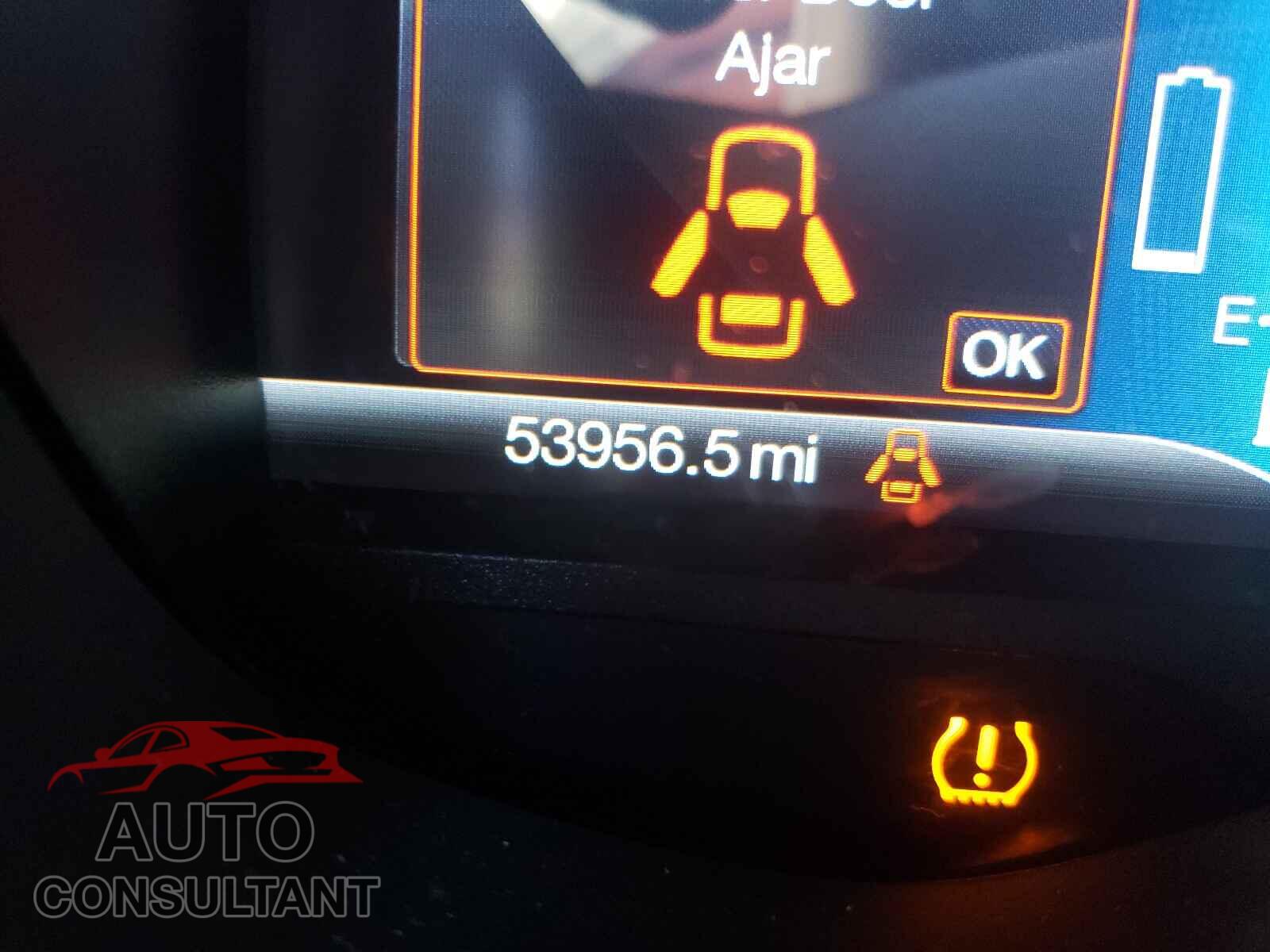 FORD CMAX 2017 - 1FADP5EU5HL102982