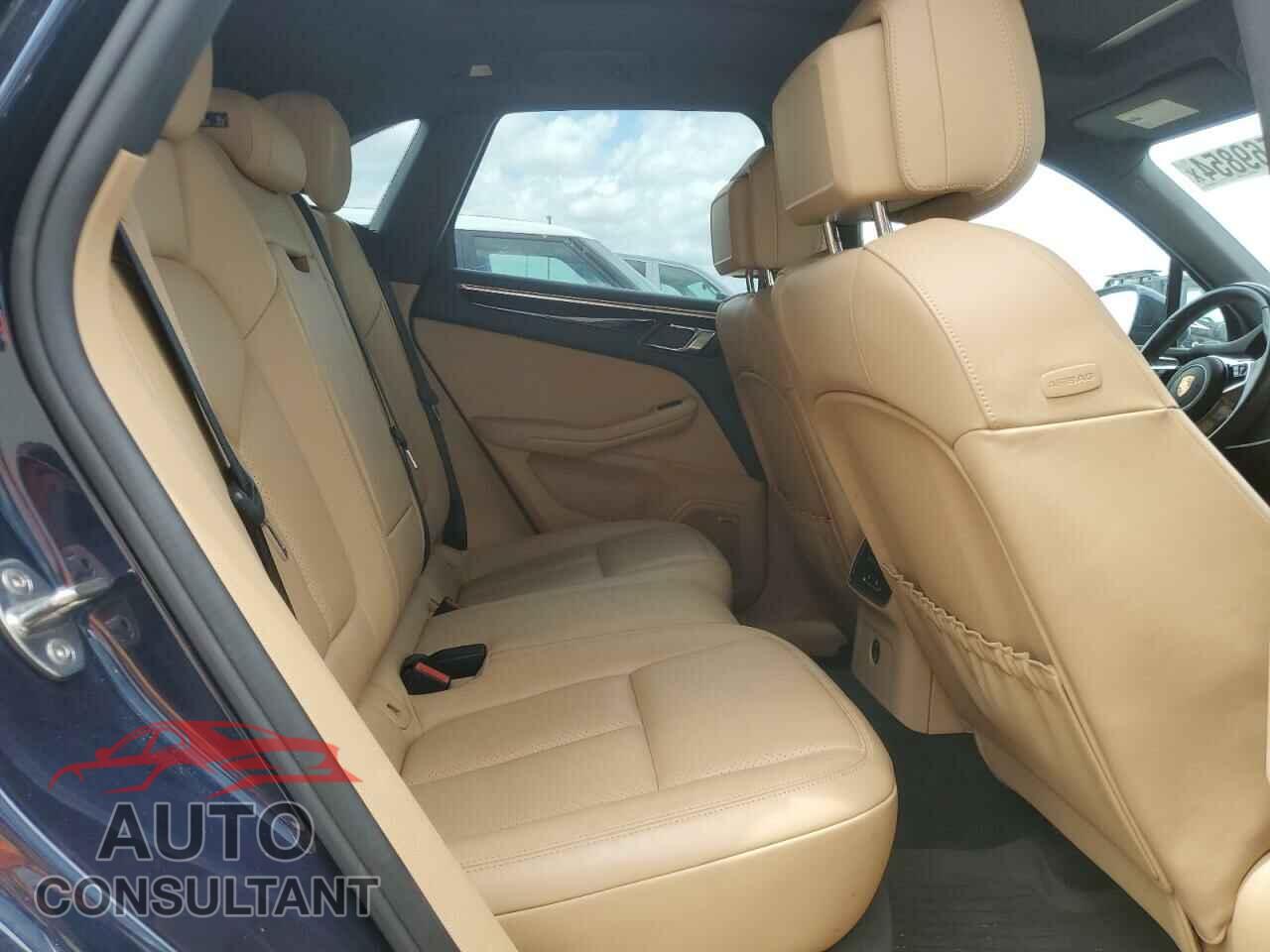 PORSCHE MACAN 2018 - WP1AA2A54JLB16677
