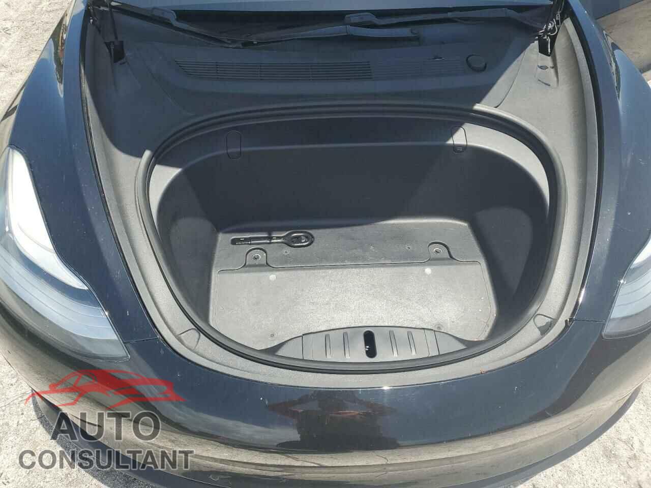 TESLA MODEL 3 2019 - 5YJ3E1EA7KF402656