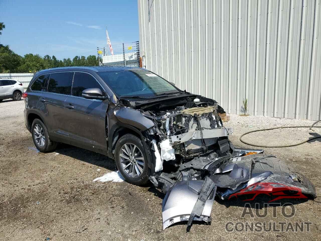 TOYOTA HIGHLANDER 2019 - 5TDKZRFH9KS572989