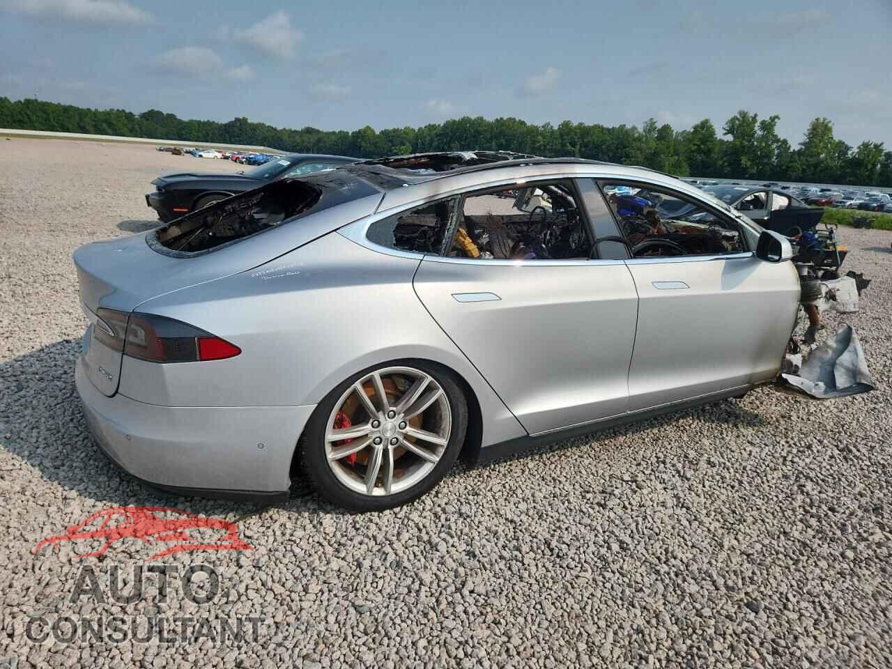 TESLA MODEL S 2015 - 5YJSA1H43FF091908