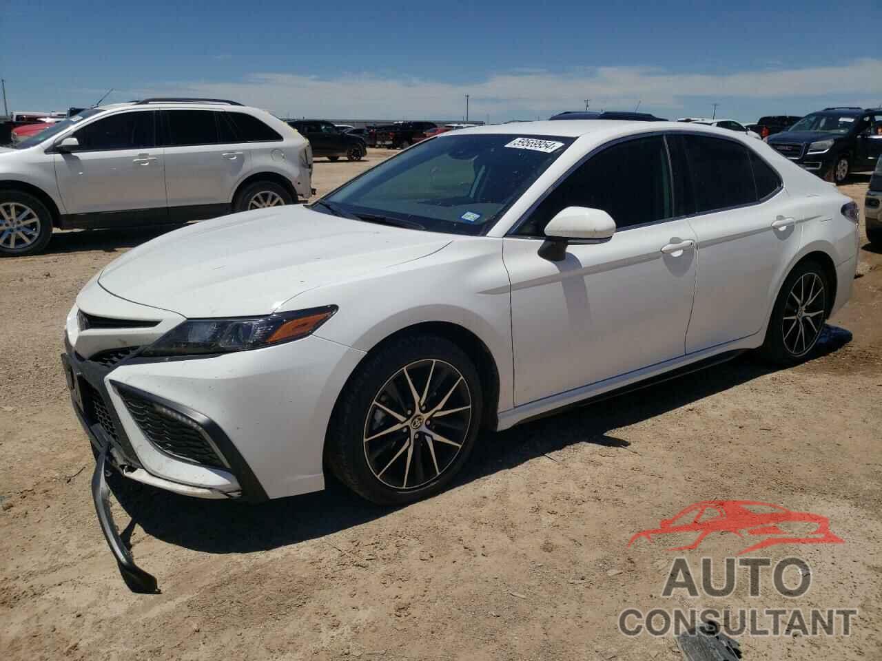 TOYOTA CAMRY 2022 - 4T1G11AK9NU676265