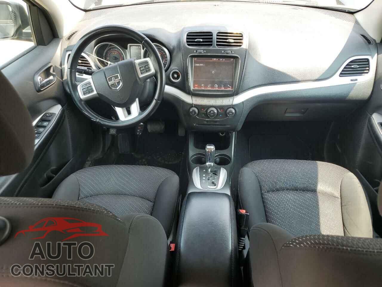 DODGE JOURNEY 2015 - 3C4PDCCG6FT751371