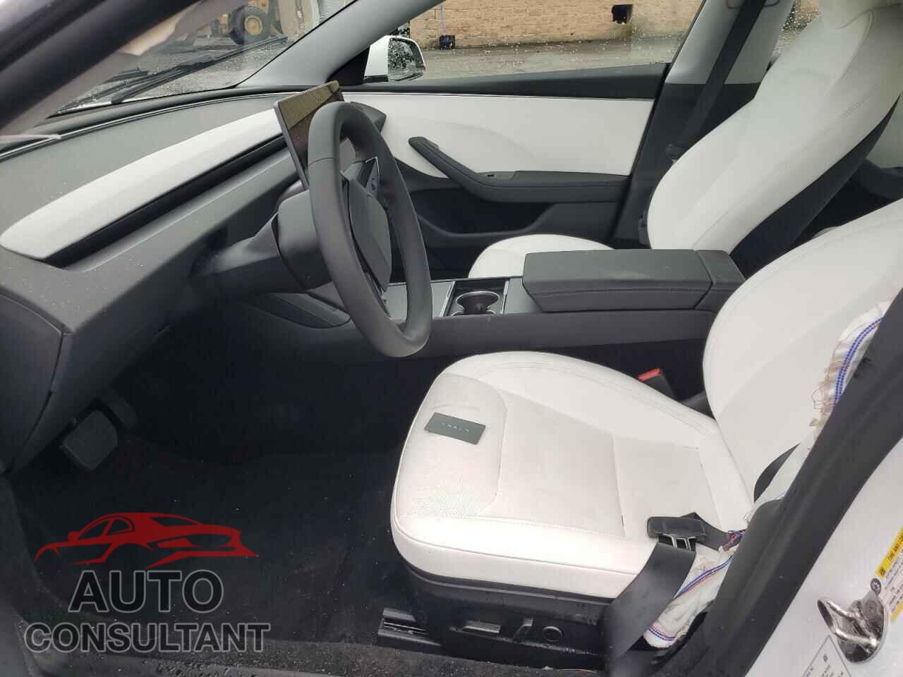 TESLA MODEL 3 2024 - 5YJ3E1EB9RF802155