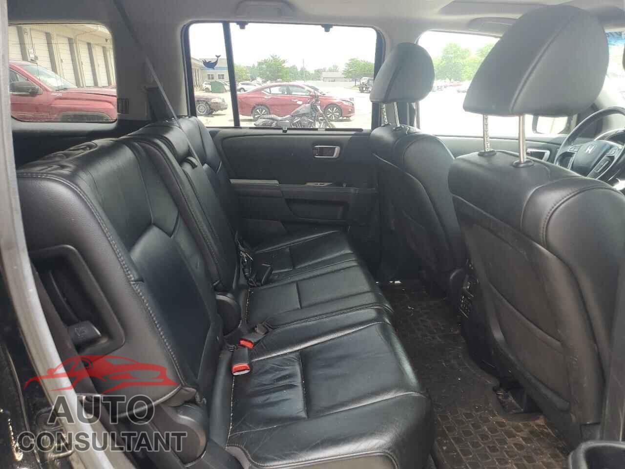 HONDA PILOT 2012 - 5FNYF4H96CB054095