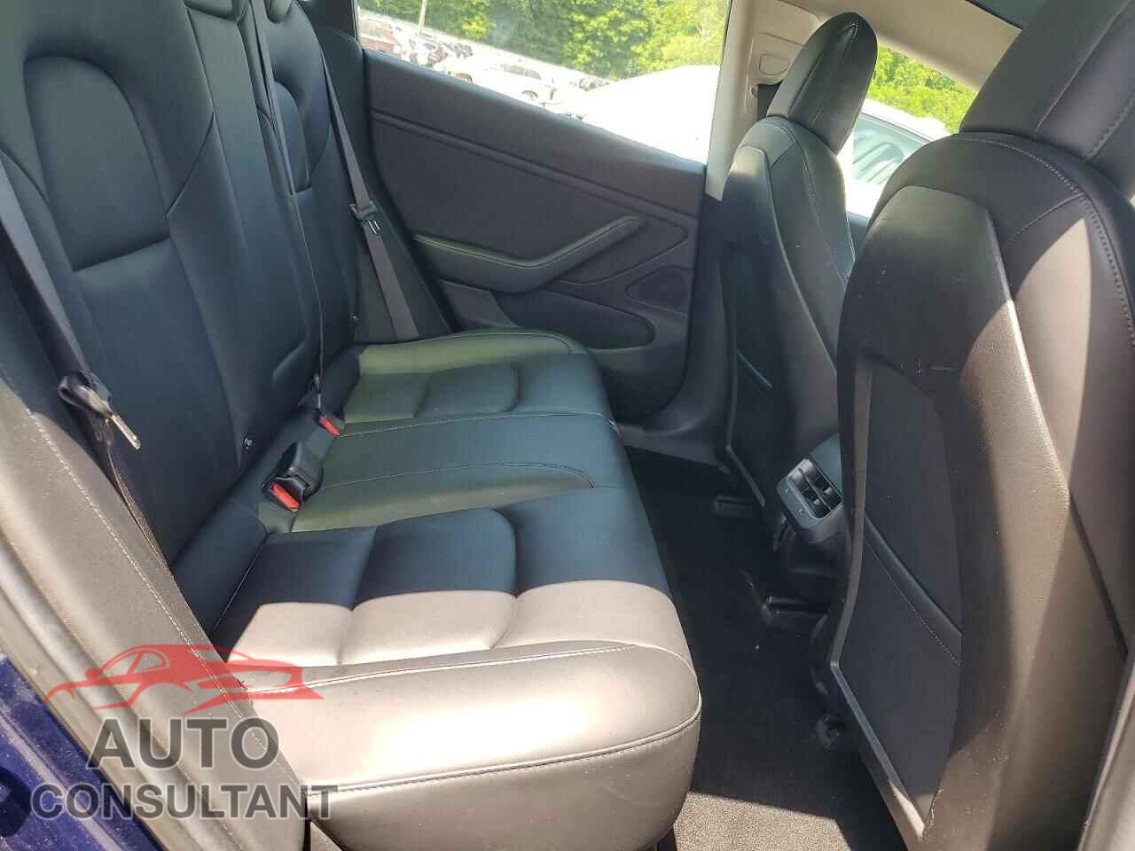 TESLA MODEL 3 2018 - 5YJ3E1EA2JF077994