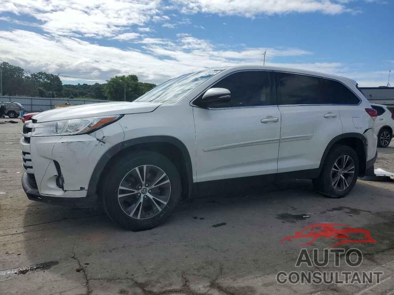 TOYOTA HIGHLANDER 2019 - 5TDBZRFH0KS725596