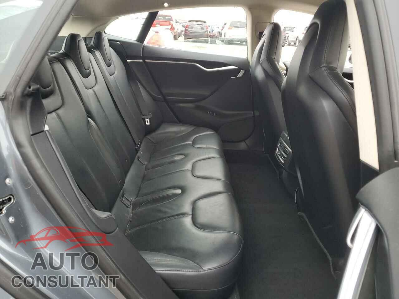 TESLA MODEL S 2013 - 5YJSA1CG7DFP03882