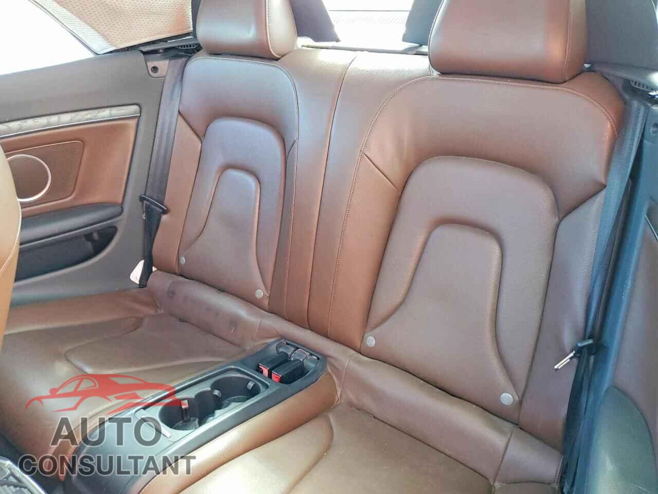 AUDI A5 2013 - WAUJFAFH9DN010330