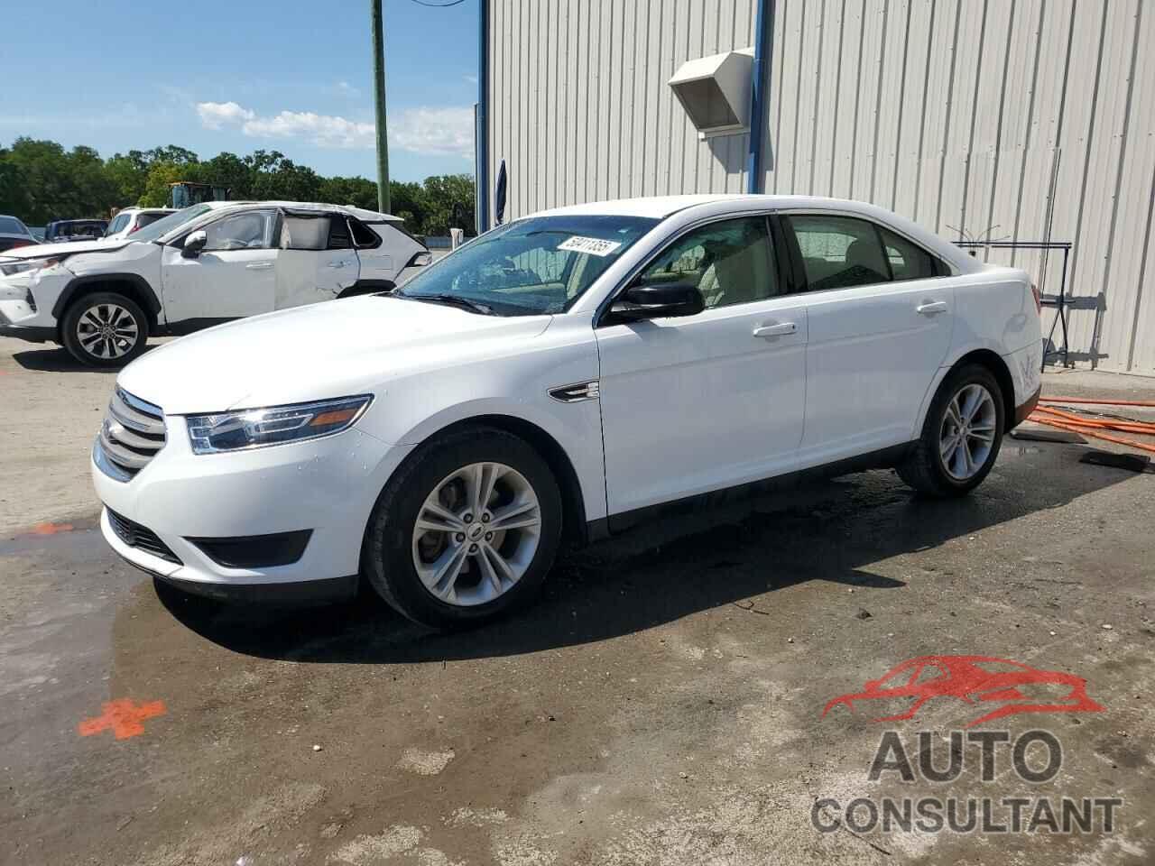 FORD TAURUS 2018 - 1FAHP2D8XJG106352