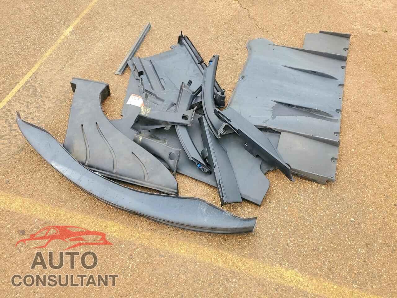 TESLA MODEL S 2016 - 5YJSA1E28GF168552