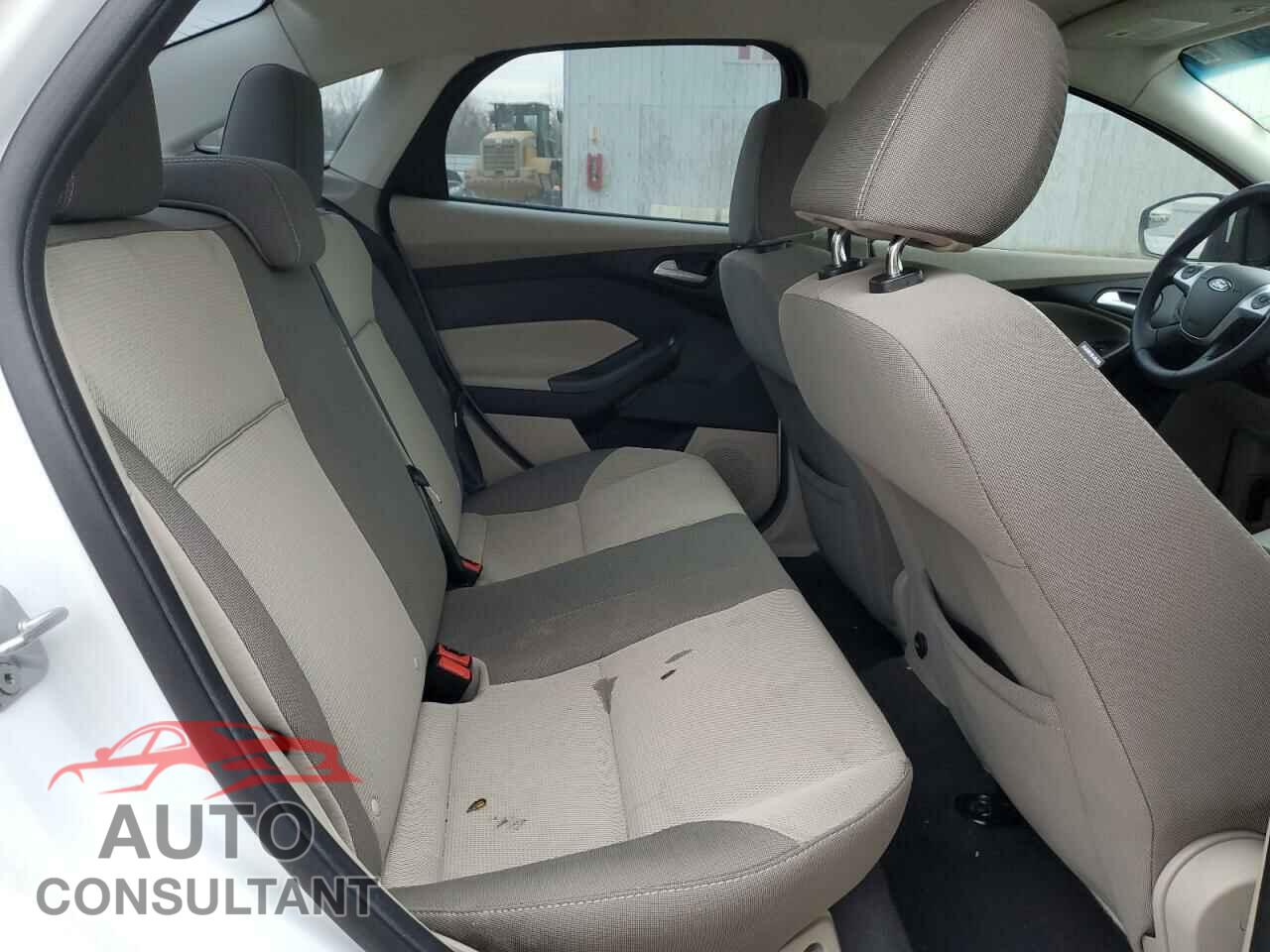 FORD FOCUS 2014 - 1FADP3F26EL259952