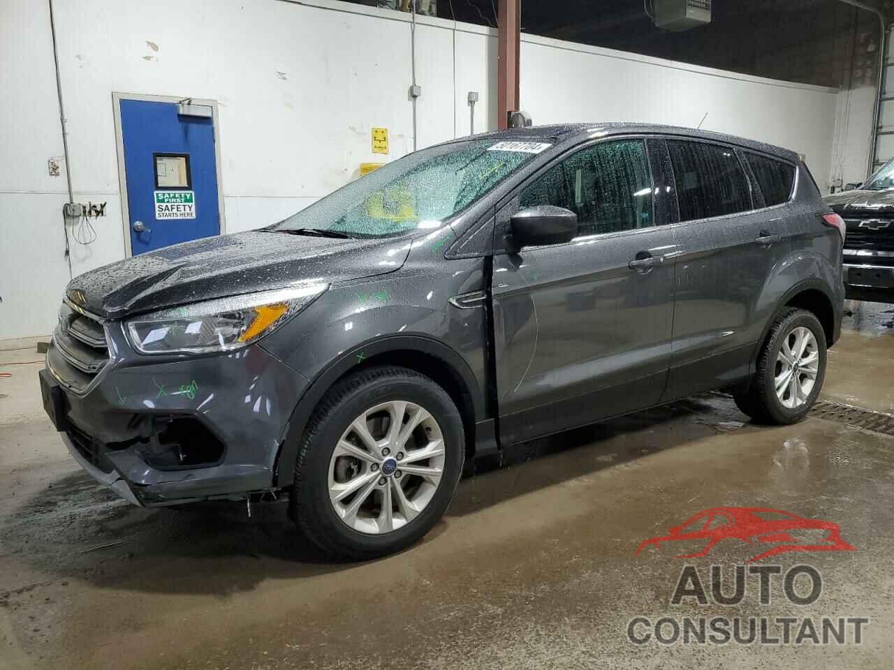 FORD ESCAPE 2017 - 1FMCU9G90HUF08303