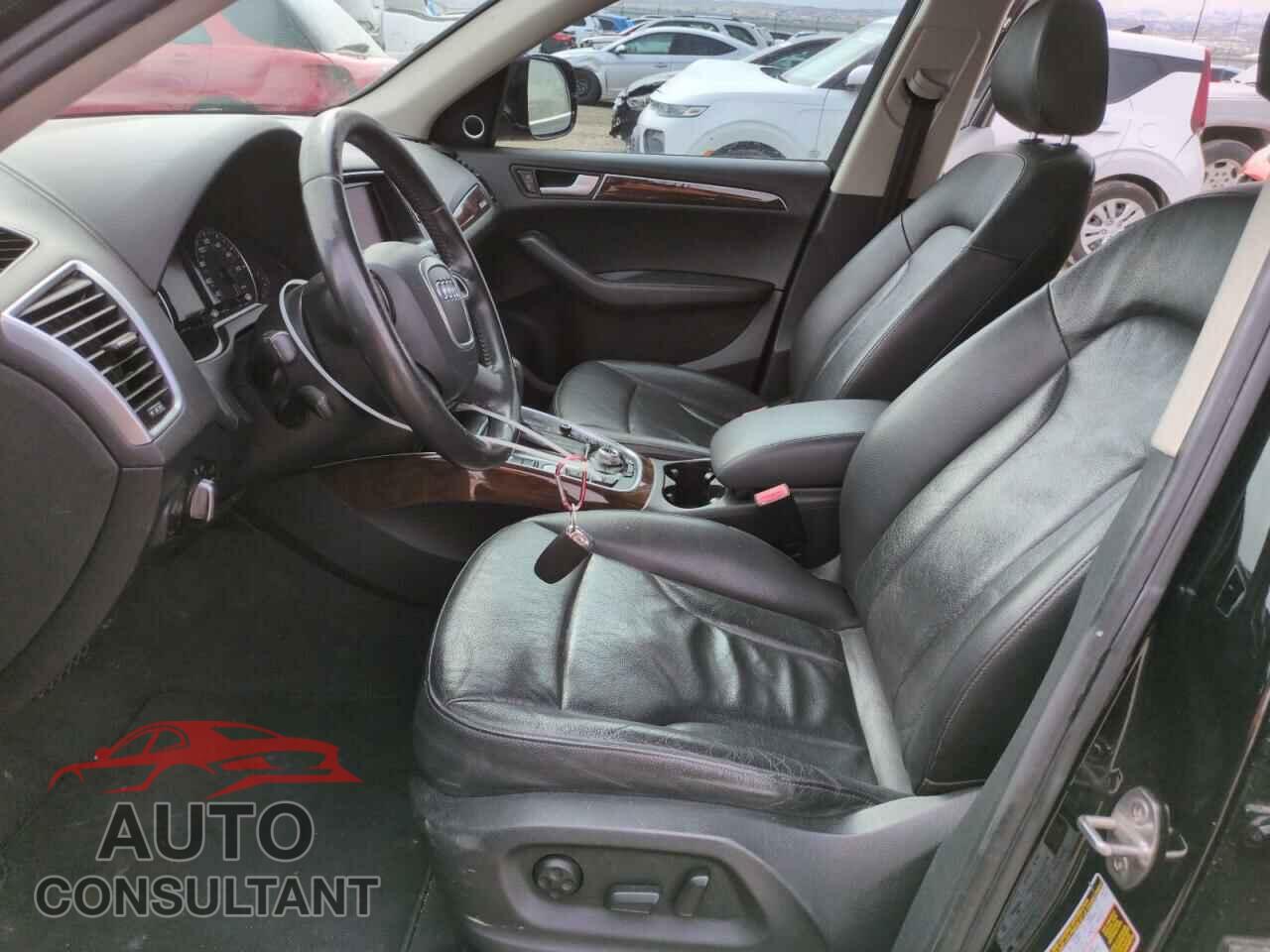 AUDI Q5 2012 - WA1LFAFP3CA107610