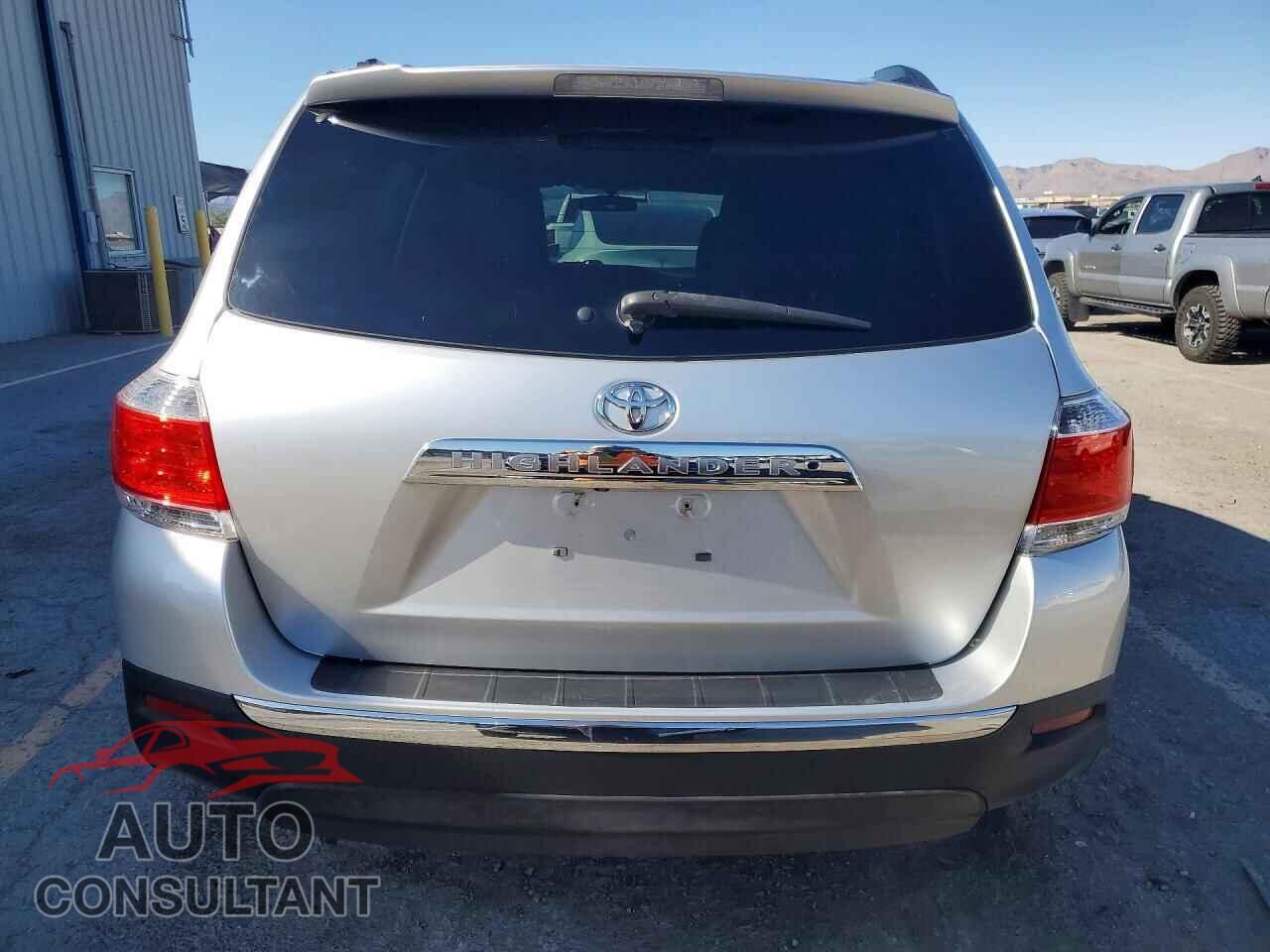 TOYOTA HIGHLANDER 2013 - 5TDZK3EH8DS132055