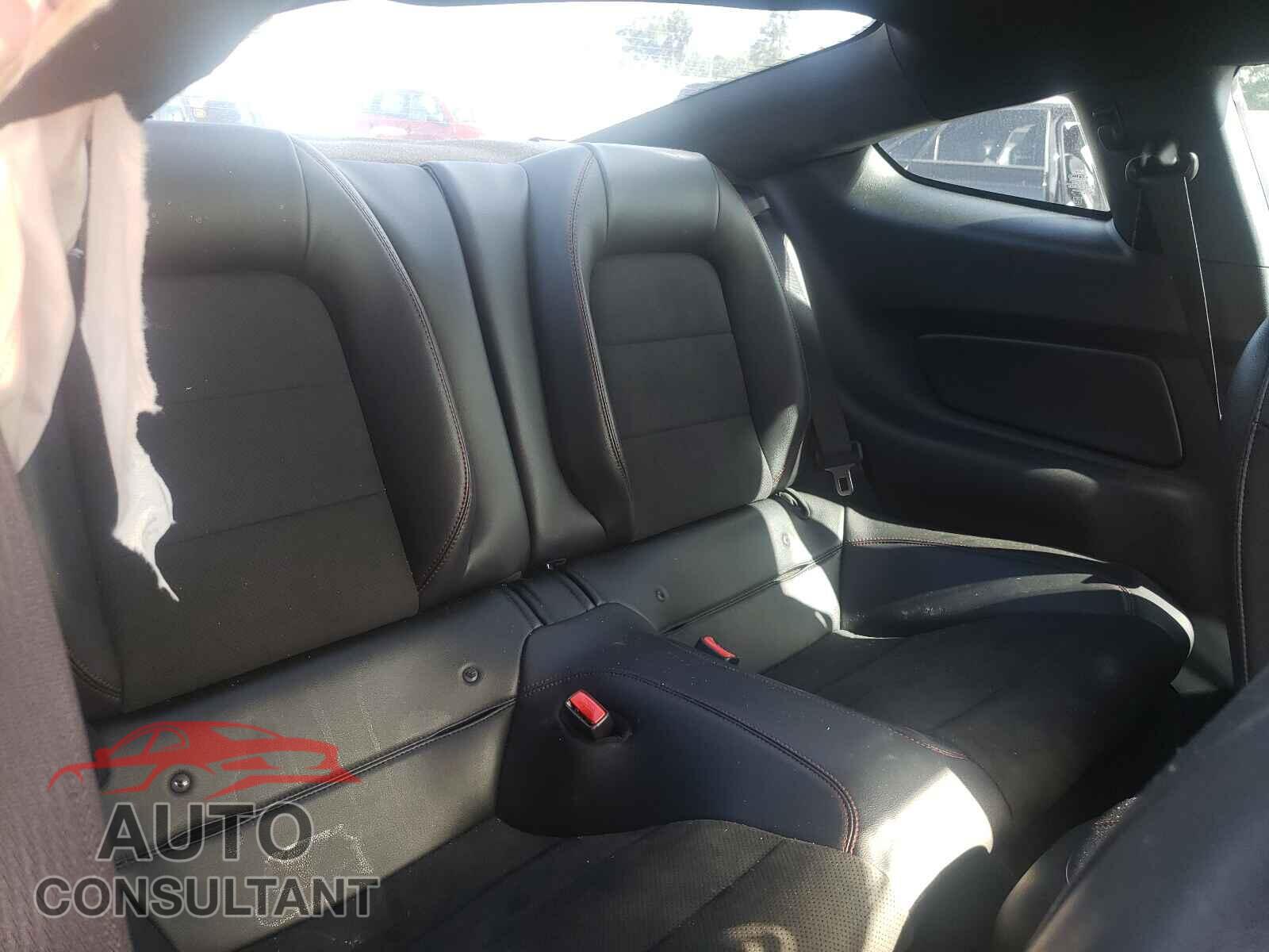 FORD MUSTANG 2016 - 1FA6P8CF8G5264560