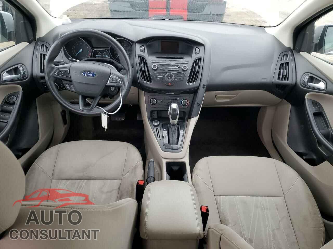 FORD FOCUS 2015 - 1FADP3F29FL370335