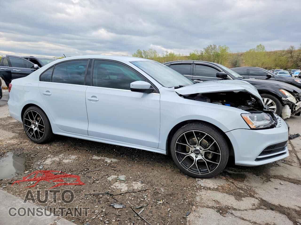 VOLKSWAGEN JETTA 2017 - 3VW2B7AJ2HM347239
