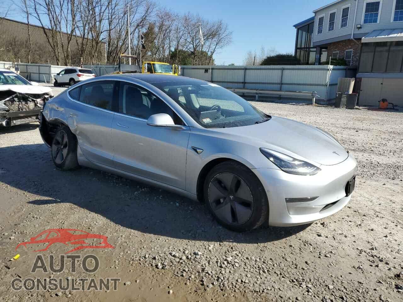 TESLA MODEL 3 2018 - 5YJ3E1EB8JF065132