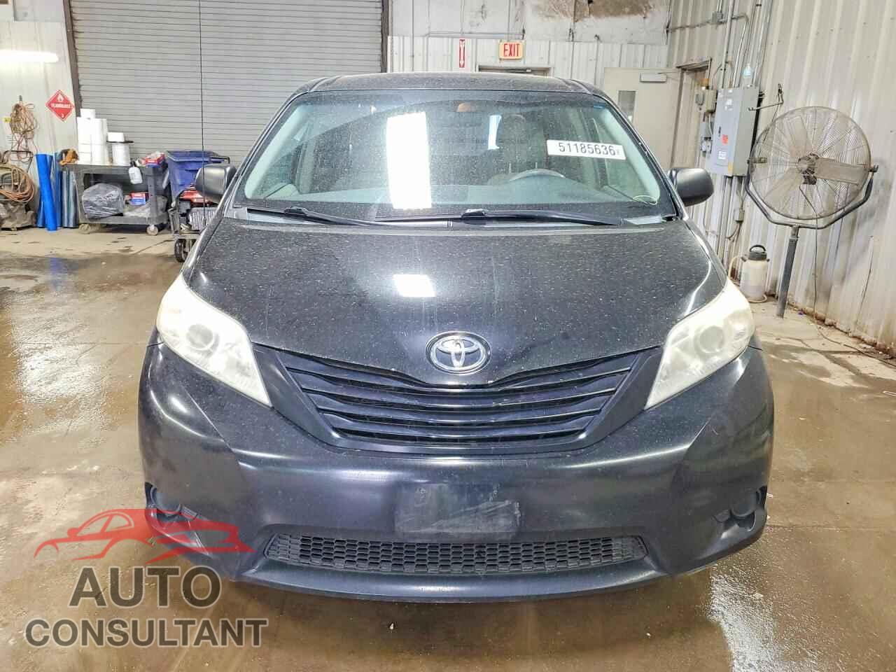 TOYOTA SIENNA 2013 - 5TDZK3DC8DS398505