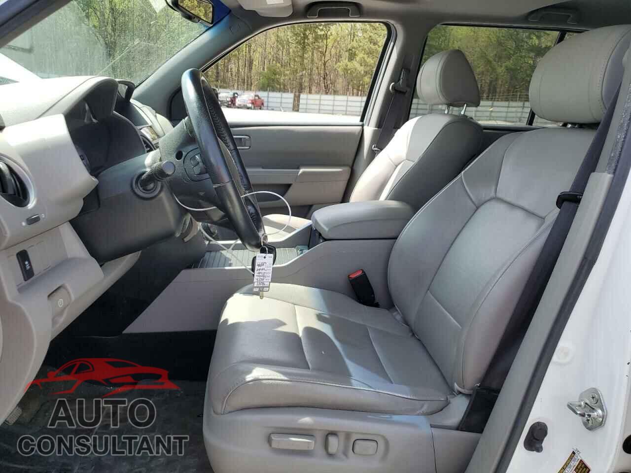 HONDA PILOT 2013 - 5FNYF4H71DB057695