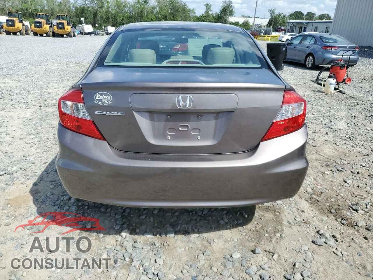 HONDA CIVIC 2012 - 2HGFB2F92CH572839