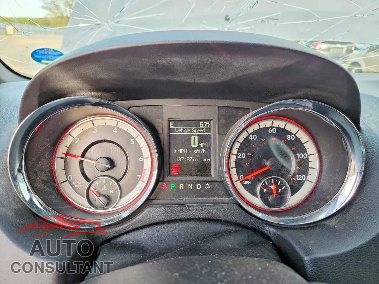 DODGE CARAVAN 2017 - 2C4RDGEG4HR779317