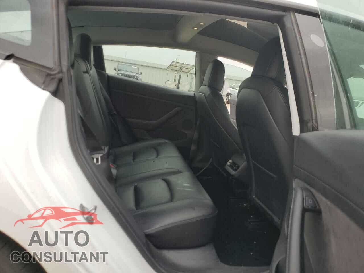 TESLA MODEL 3 2021 - 5YJ3E1EA4MF017140