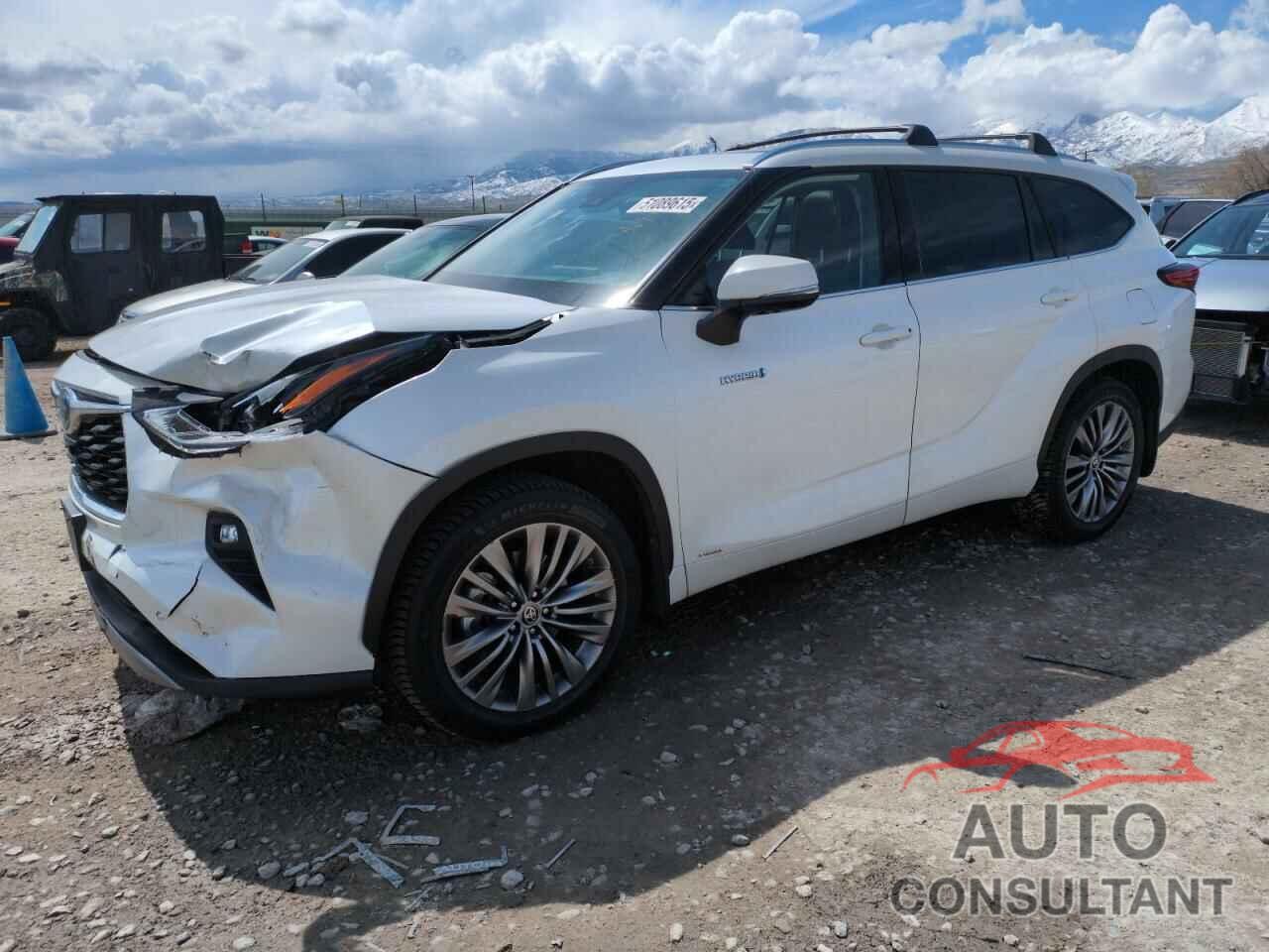 TOYOTA HIGHLANDER 2021 - 5TDEBRCH8MS042327