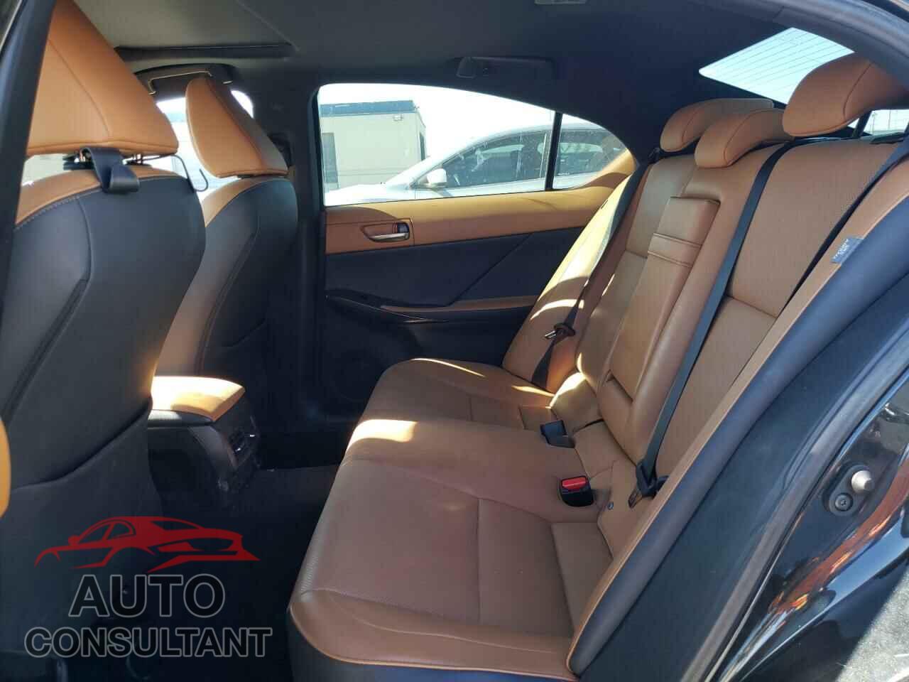 LEXUS IS 2021 - JTHCA1D29M5111908