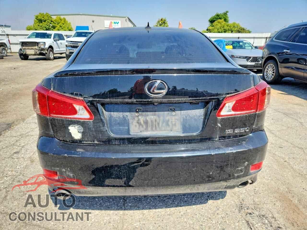 LEXUS IS 2011 - JTHBF5C27B5147776